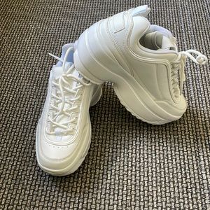 SHEIN White Platform Sneakers  in Women’s size 6